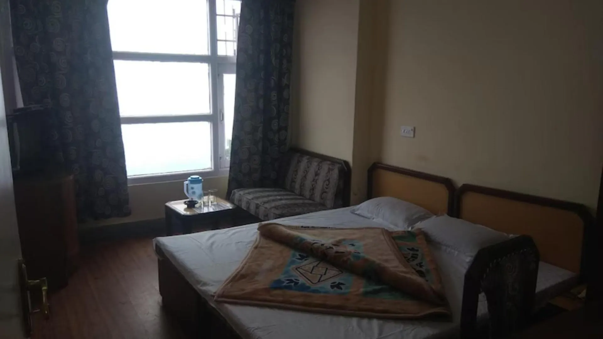 Hotel A-M-A-R Shimla