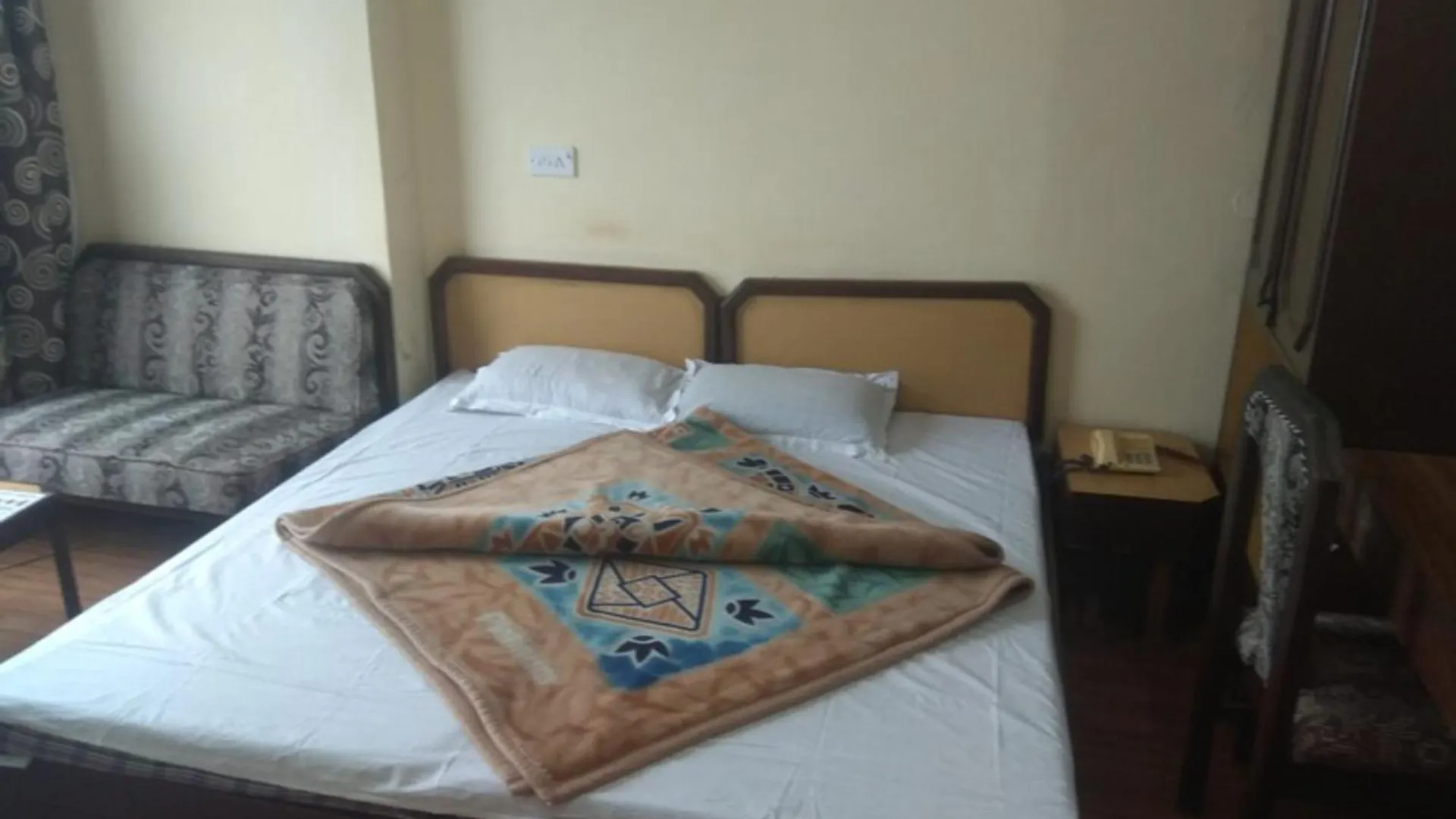 Hotel A-M-A-R Shimla